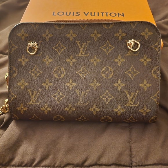 Louis Vuitton Orsay Clutch - Picture 2 of 10